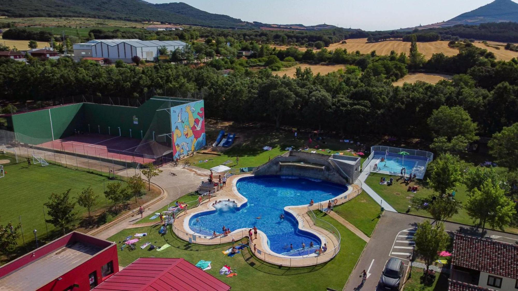Camping Iratxe Ciudad De Vacaciones Ayegui Exteriör bild