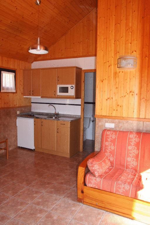 Camping Iratxe Ciudad De Vacaciones Ayegui Rum bild